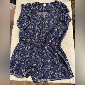 GAP large blue floral long sleeve romper